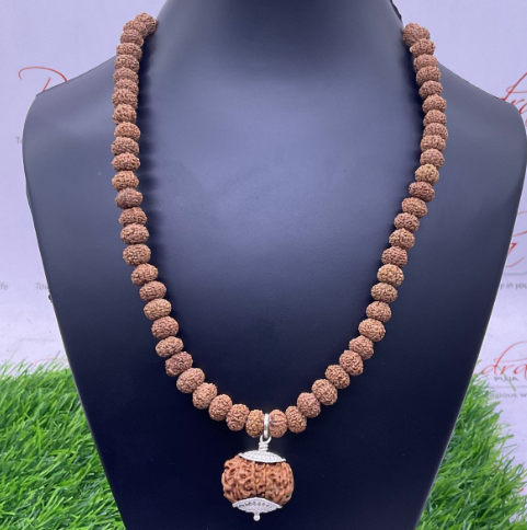 9 Mukhi Rudraksha Beads